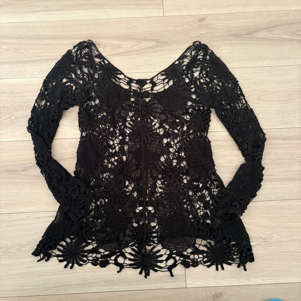 Black Crochet Lace Long Sleeve Top